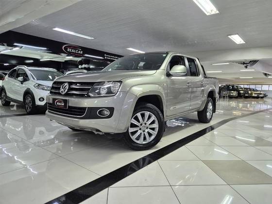 VOLKSWAGEN AMAROK 2.0 HIGHLINE 4X4 CD 16V TURBO INTERCOOLER DIESEL 4P AUTOMÁTICO VOLKSWAGEN AMAROK 2.0 HIGHLINE 4X4 CD 16V TURBO INTERCOOLER DIESEL 4P AUTOMÁTICO